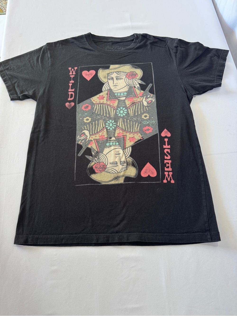 Lotus Fashion Queen of Hearts Western Graphic Tee Small